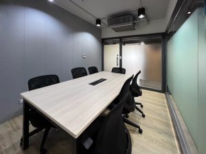 7人以內小會議室